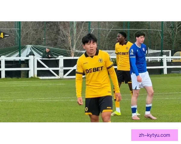 徐彬周六首秀代表狼队出战 将往返英甲与U21联赛