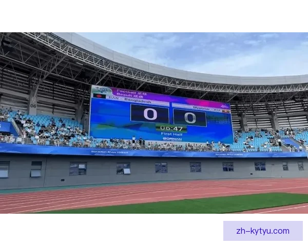 伯纳乌球场升级 新增LED环屏提升观赛体验