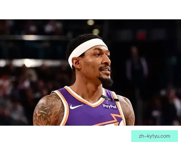 布克自述差点加盟热火组三巨头